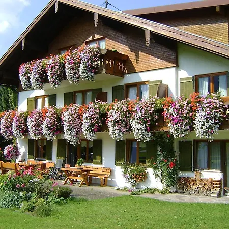 Berktold Apartment *